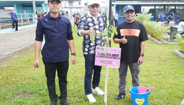 Walikota Ambon Lakukan Penanaman Pohon Trembesi di Medan, Perkuat Komitmen Penghijauan Kota