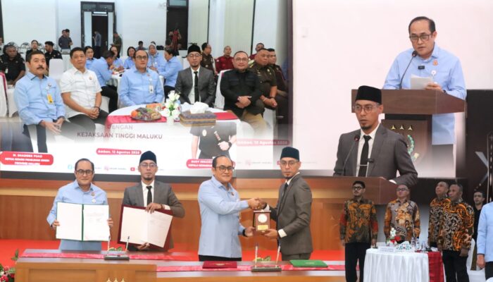 Kejati dan KPU Maluku Teken Kerjasama, Perkuat Pengawasan Demokrasi Menuju Tahapan Pemilu 2027