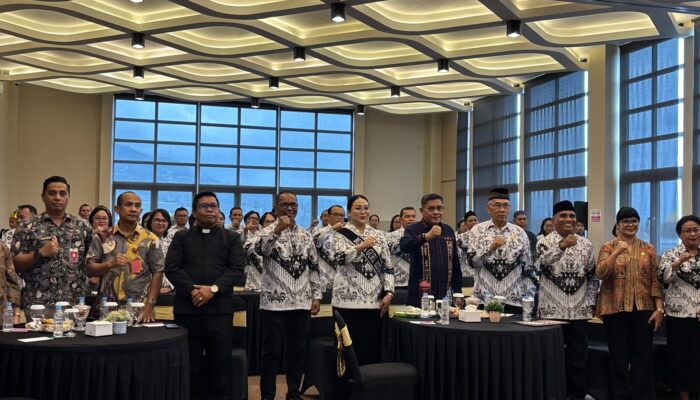 Pemkot Ambon Komit Jaga Mutu Pendidikan; Kesejahteraan Guru & Pemerataan Tenaga Pendidik jadi Perhatian
