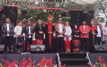 HUT Kota Ambon Ke-451; Walikota Ajak Warga Wujudkan ‘Ambon Bersih’ Sebagai Gerakan Cinta Kota