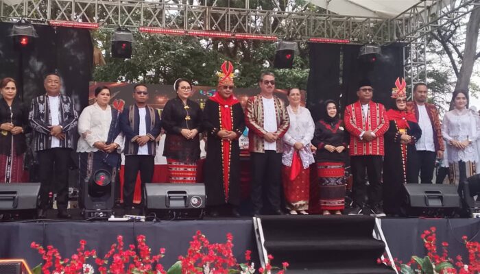 HUT Kota Ambon Ke-451; Walikota Ajak Warga Wujudkan ‘Ambon Bersih’ Sebagai Gerakan Cinta Kota