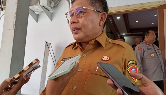 Walikota Ambon segera Salurkan Bantuan Kebutuhan Pokok Bagi Korban Kerusuhan di Taniwel