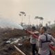 3 Jam Personil Polres SBT Berhasil Jinakkan 10 Hektare Lahan dari Amukan Api