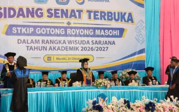 Bupati Maluku Tengah Bicara Masa Depan Daerah, Sarjana Diminta Jadi Bagian Solusi